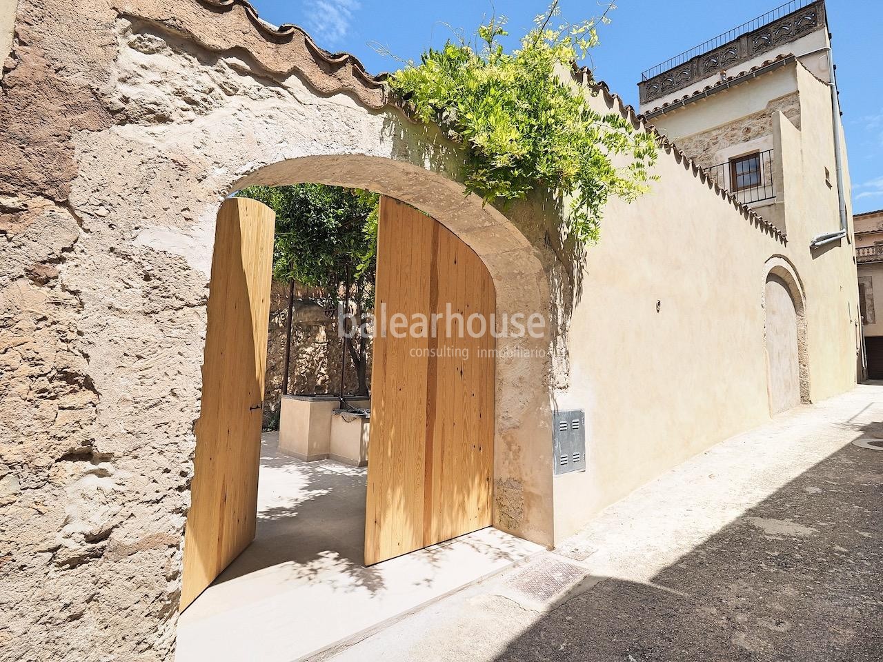 Exclusivo Hotel Boutique a la venta en Sineu; ocasión única para una  inmejorable inversión